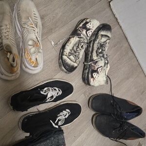 Fila Men's Black and White Sneakers with Subtle Orange Accent